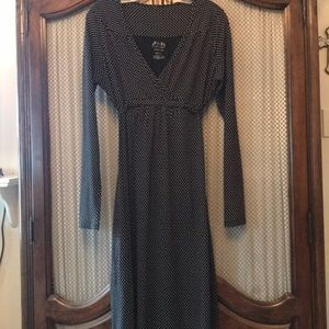 V-neck classic style dress